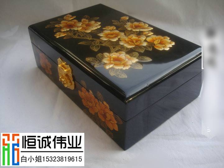 礼品盒