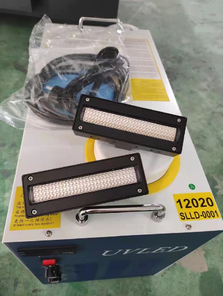 UV LED灯
